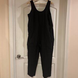 REI Black Utility Jumpsuit – Adjustable Fit with Pockets